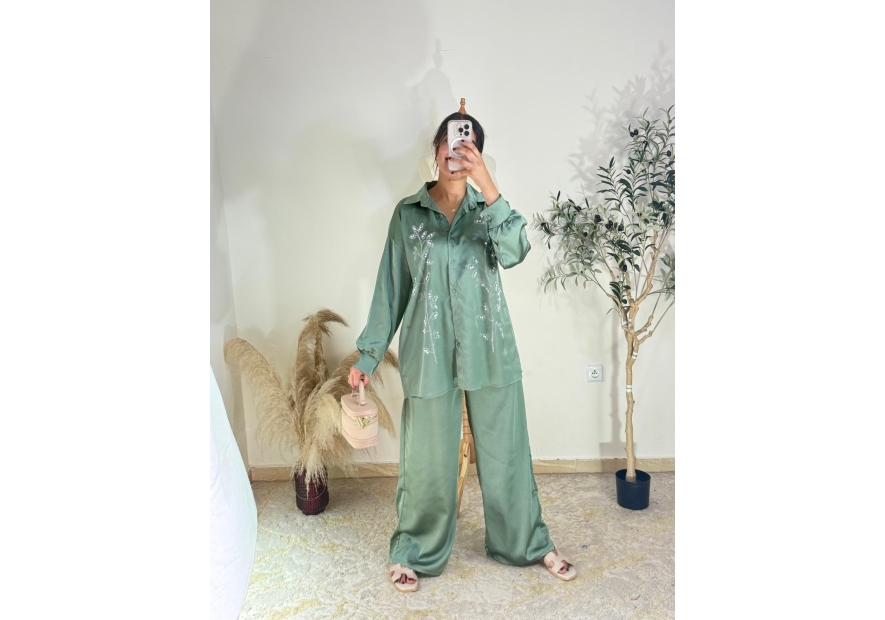 Ensemble (chemise et pantalon) vert sauge - décontracté-chic