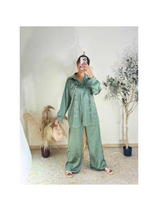 Ensemble (chemise et pantalon) vert sauge - décontracté-chic